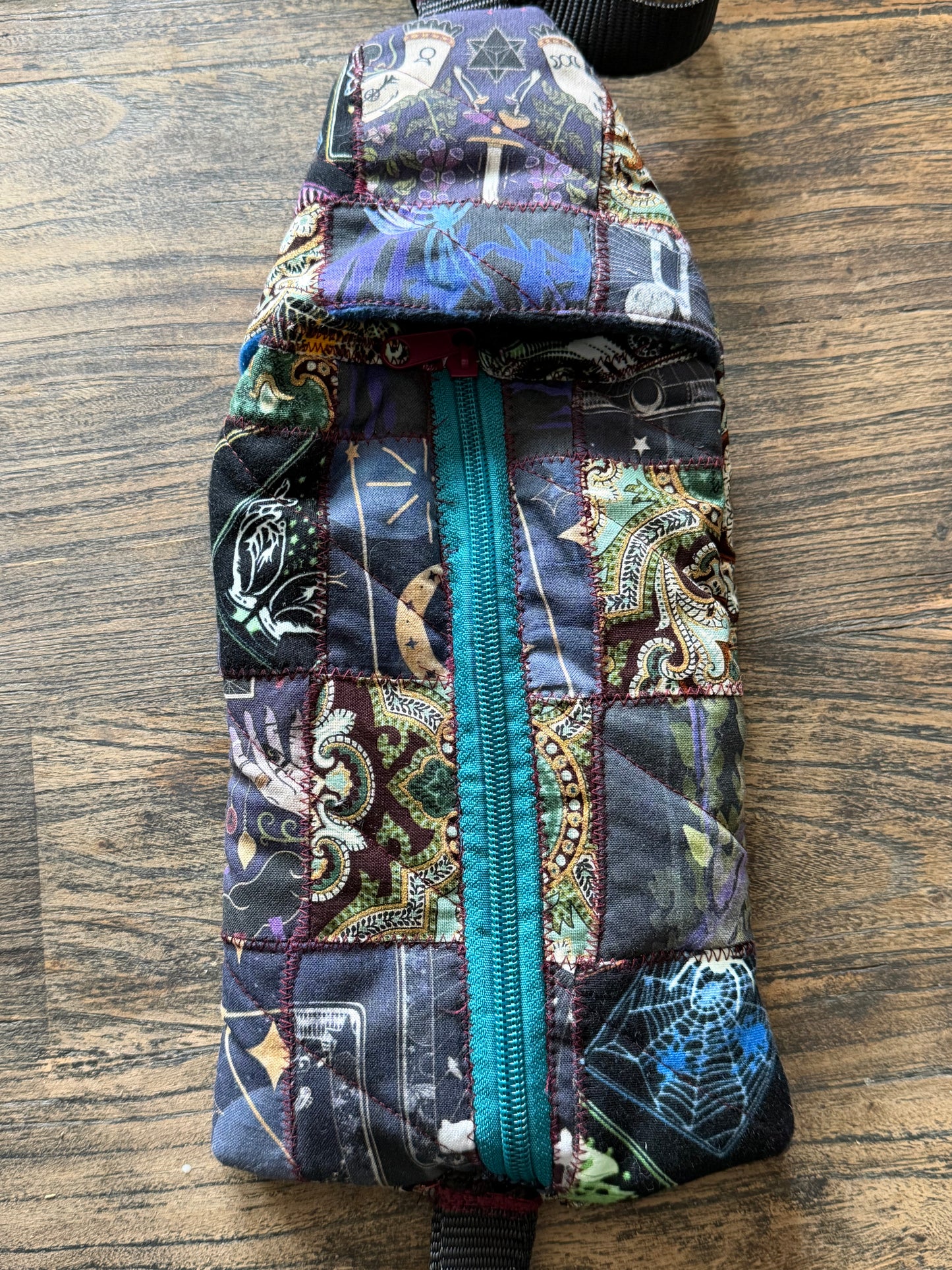 Scale Sling ~ Hands Free Reptile Carrier